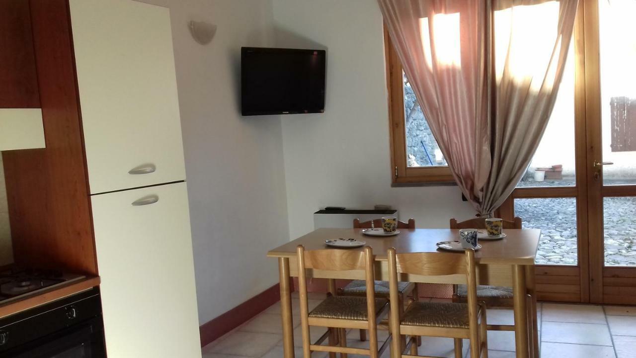 הוילה Solto Collina La Casa Delle Fate מראה חיצוני תמונה