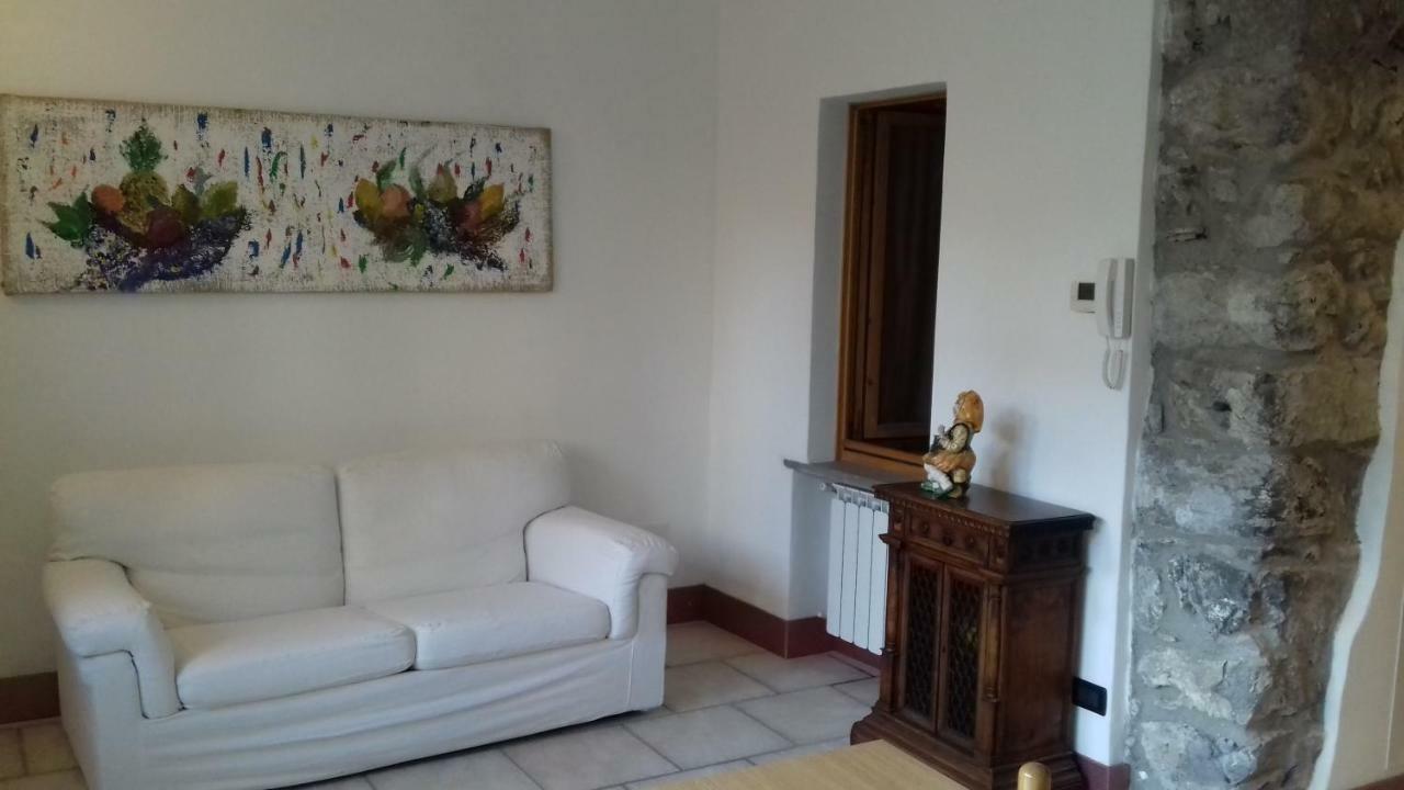 הוילה Solto Collina La Casa Delle Fate מראה חיצוני תמונה