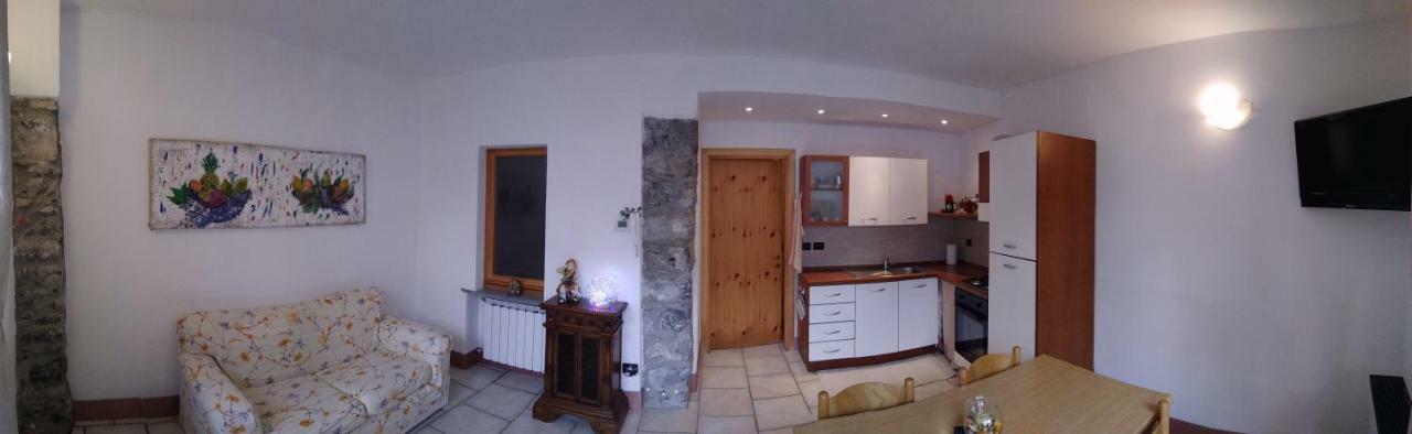 הוילה Solto Collina La Casa Delle Fate מראה חיצוני תמונה